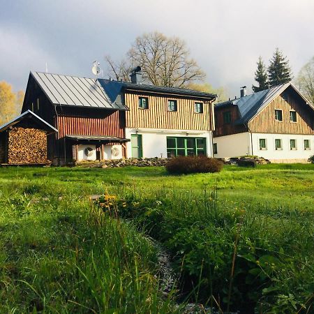 Chata Rozhlas Železná Ruda Esterno foto