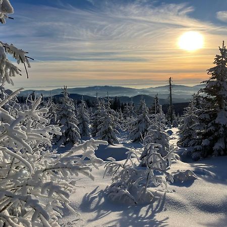 Chata Rozhlas Železná Ruda Esterno foto