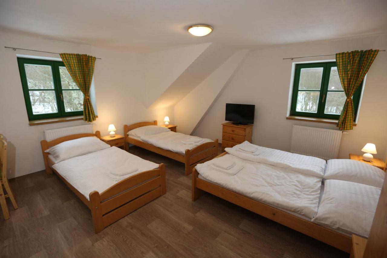 Chata Rozhlas Železná Ruda Esterno foto
