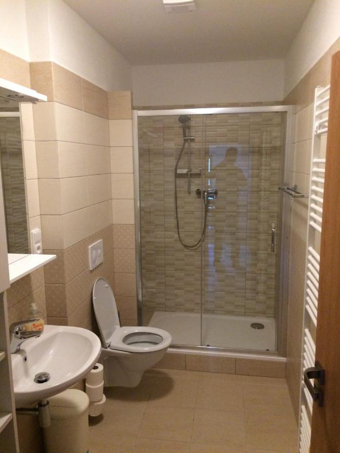 Chata Rozhlas Železná Ruda Esterno foto